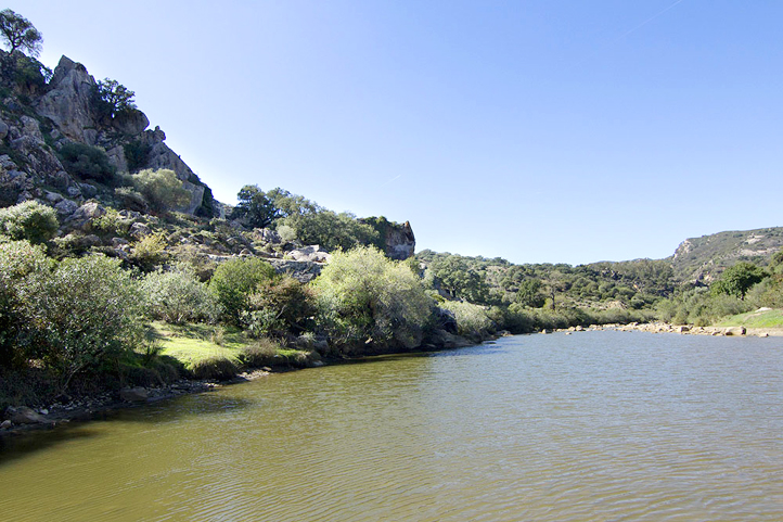 River Hozgarganta forms pools for swimming